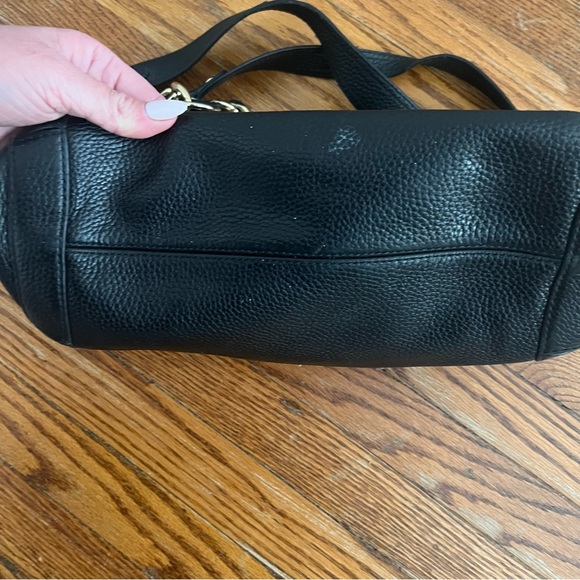 Michael Kors back and gold purse - Picture 6 of 6